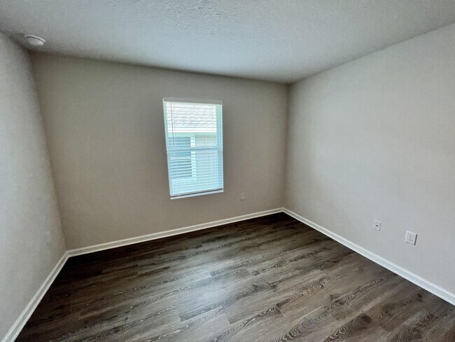 Building Photo - 4119 Whitetail Ln