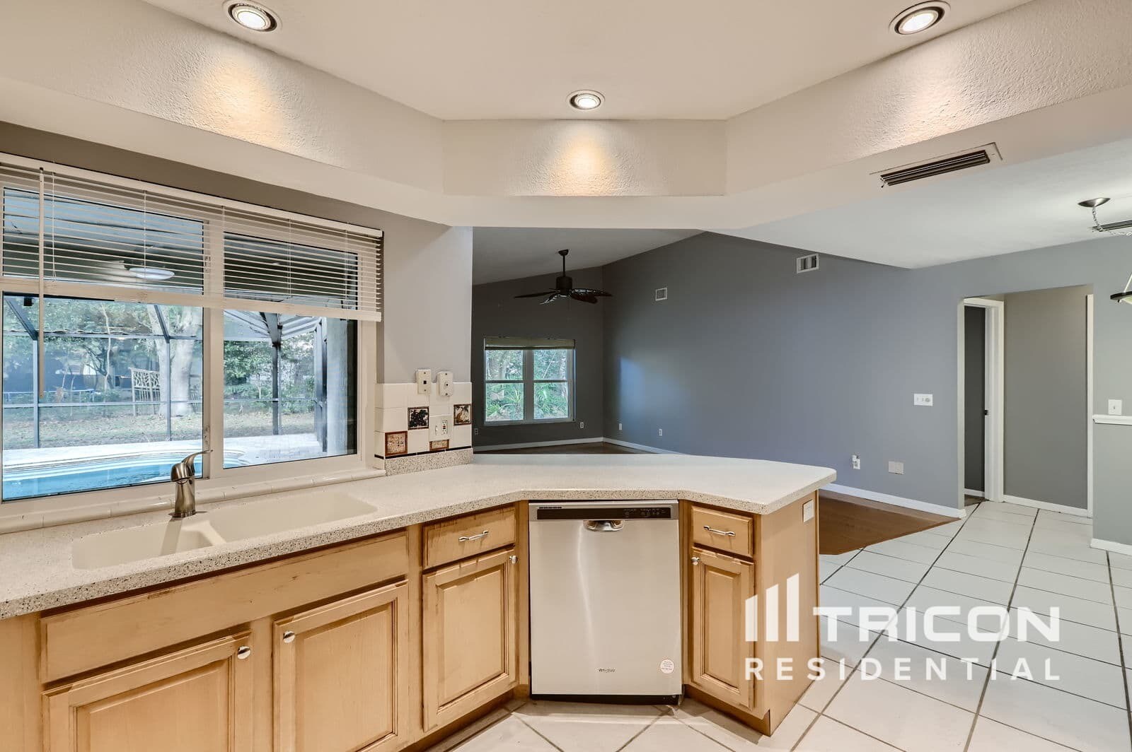 Building Photo - 3906 Broomsedge Ln
