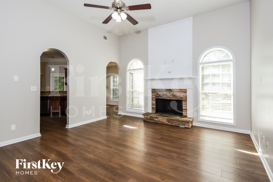 Building Photo - 48 Temperence Way