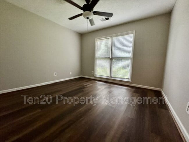 Building Photo - 7185 Midland Chase Loop