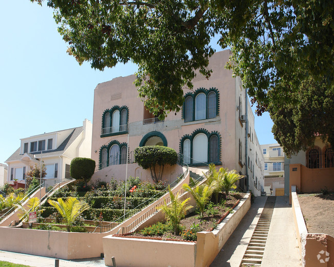 535 N Alexandria Avenue - 535 N Alexandria Ave
