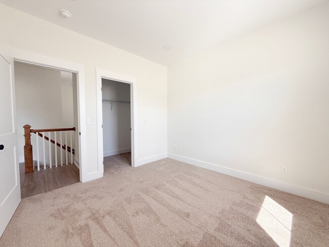 Building Photo - Crofton Style | Spacious 4-Bedroom Highbury Home with Pool and Pickleball Court