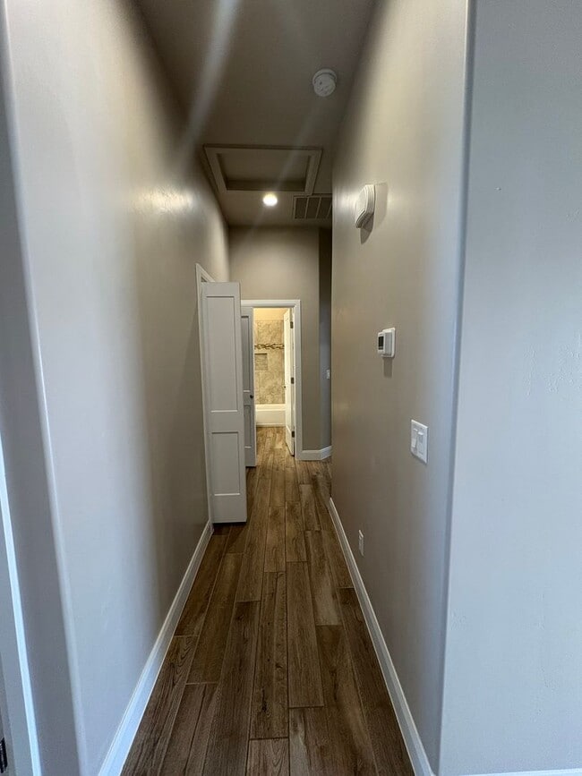Building Photo - Townhome in Hurricane