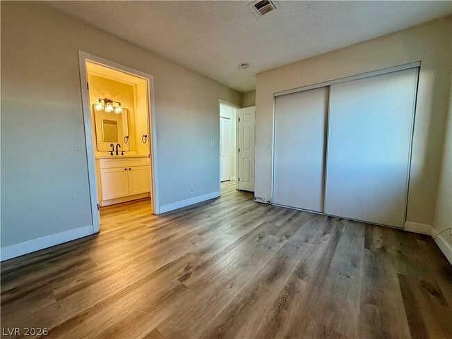 Building Photo - 4300 N Lamont St