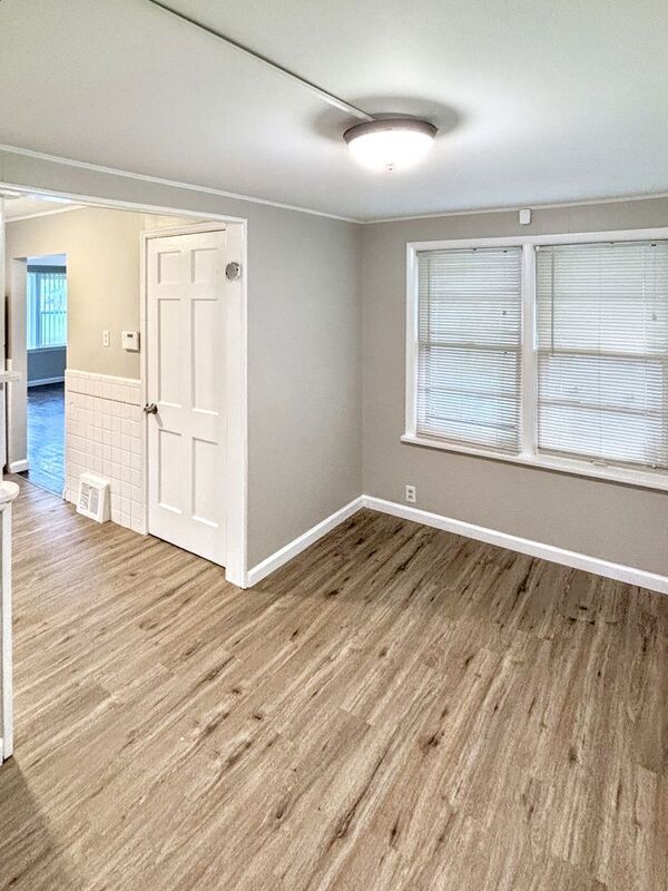 Building Photo - 1132 Kilgore Dr