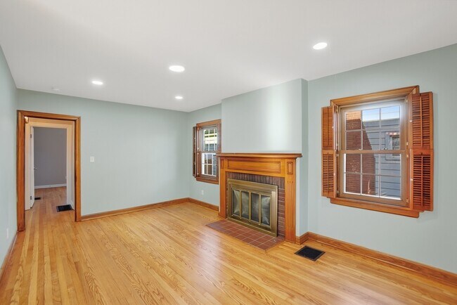 Building Photo - 1028 Colwick Dr