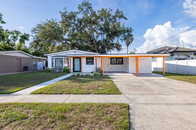 Primary Photo - 2533 N Habana Pl