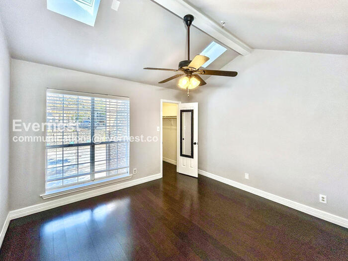 Building Photo - 5565 Preston Oaks Rd