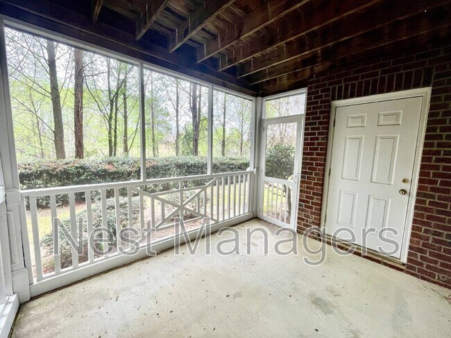 Building Photo - 350 Bubble Creek Ct