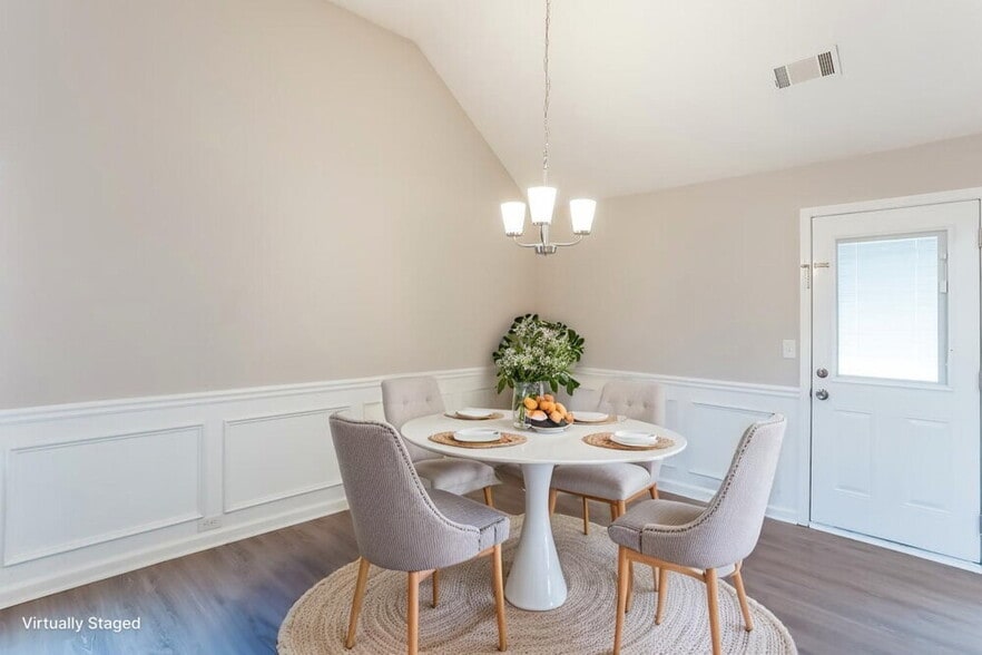 Building Photo - 208 Baywood Crossing