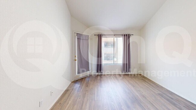 Building Photo - 11666 N 28th Dr