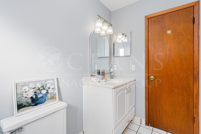 Building Photo - TOWNHOMES WEST, PORT ORANGE!