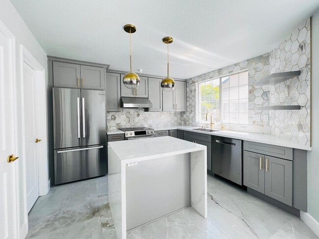 Building Photo - 4173 El Camino Real