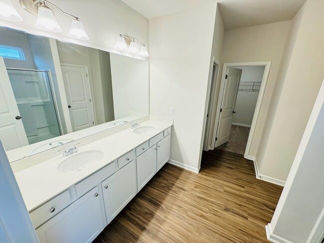 Building Photo - 4 Bedroom Single Family Detached for Rent