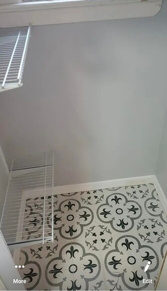 Building Photo - 80 Overlook Ave