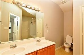 Building Photo - 509 Creekside Dr