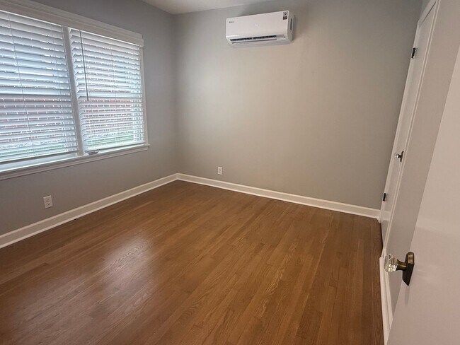 Building Photo - 2815 Acklen Ave