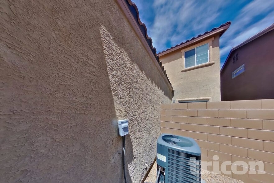 Building Photo - 9827 W Spinnaker Creek Ave