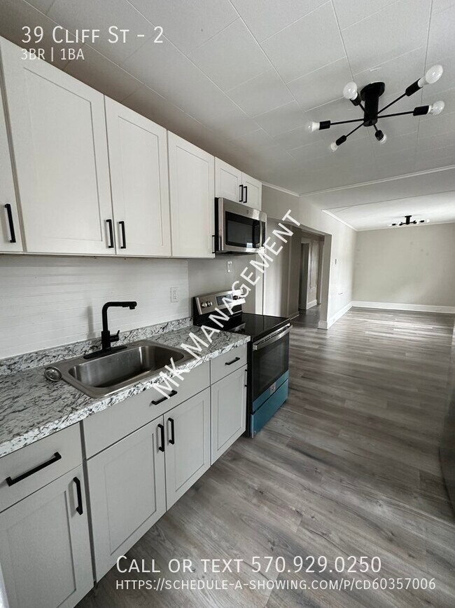 Building Photo - 39 Cliff St