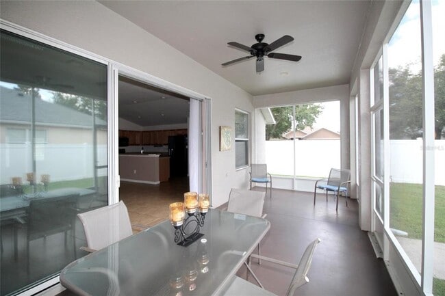 Building Photo - 5739 SW 40th St