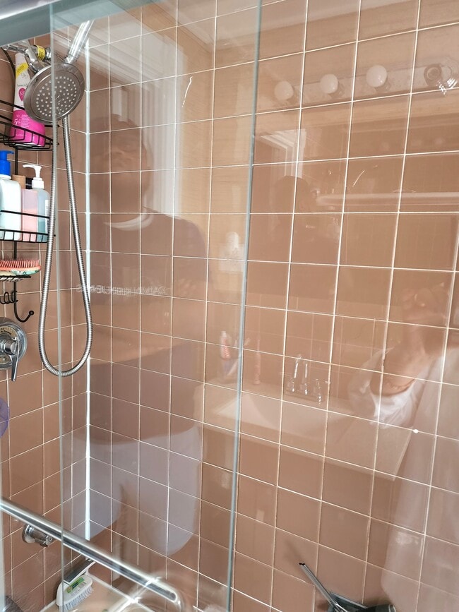 Building Photo - 82 Temple Ave