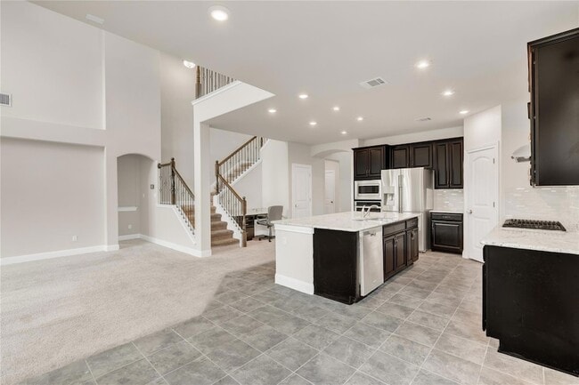 Building Photo - 5300 Cipriano Dr