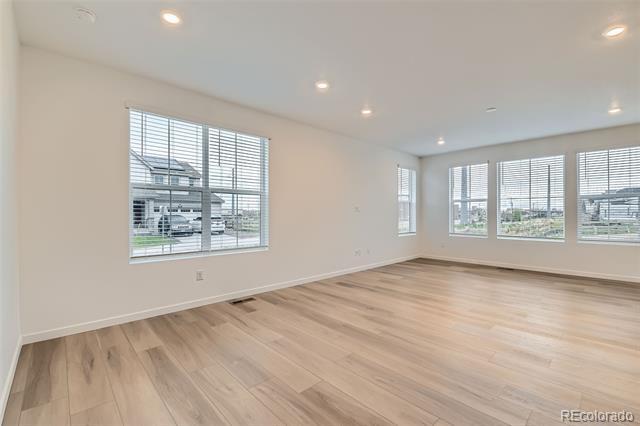 Building Photo - 4858 Astor Pl