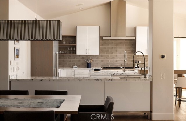 Building Photo - 52 N Portola