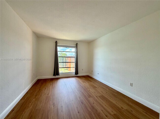 Building Photo - 9429 SW 76th St