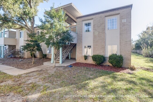 Building Photo - 245 Mc Donnell Ave