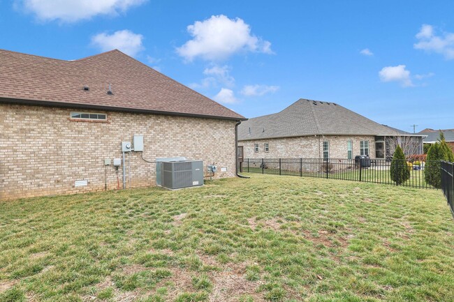 Building Photo - For Lease in Gallatin Zoned Liberty Creek ...