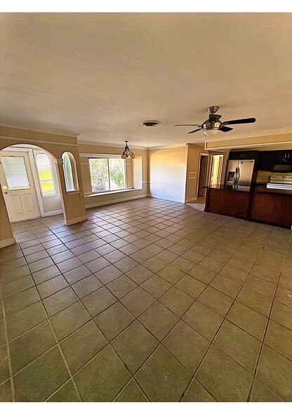 Building Photo - 1505 SE 36th St