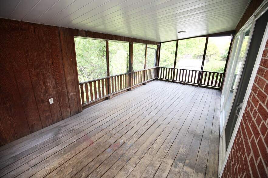 Rear Porch - 1213 Monongahela Blvd