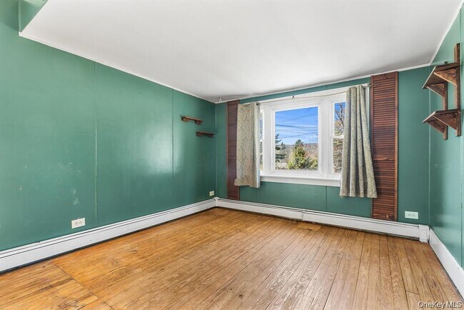 Building Photo - 39 Wawanda Ave