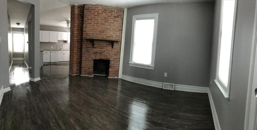 Building Photo - 48 Maytide St