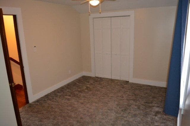 Building Photo - Beautiful, spacious Craftsman, Owner pays Yard Care, Laundry on site