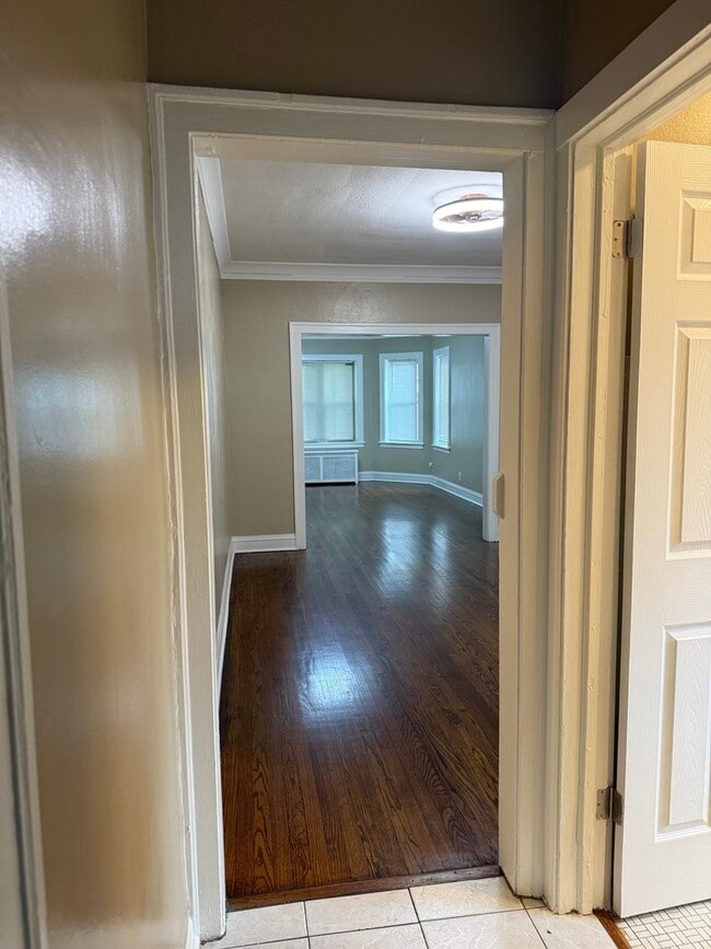Building Photo - 10240 S Eberhart Ave