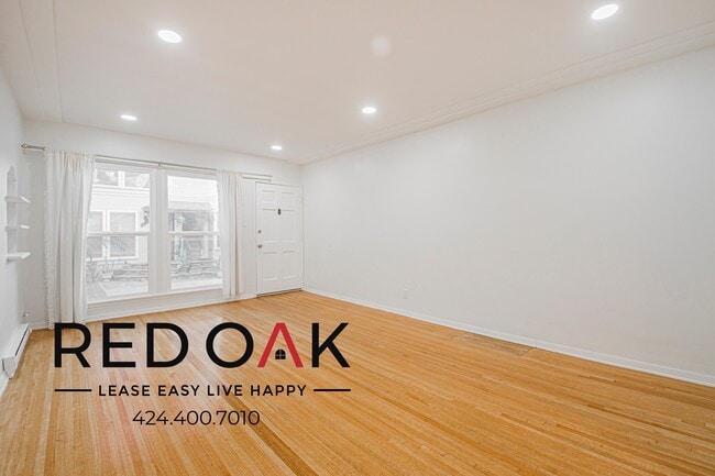 Building Photo - 336.5 N Curson Ave