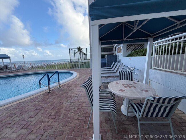 Building Photo - 3850 Galt Ocean Dr