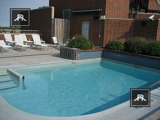 Building Photo - 15 N Beacon St