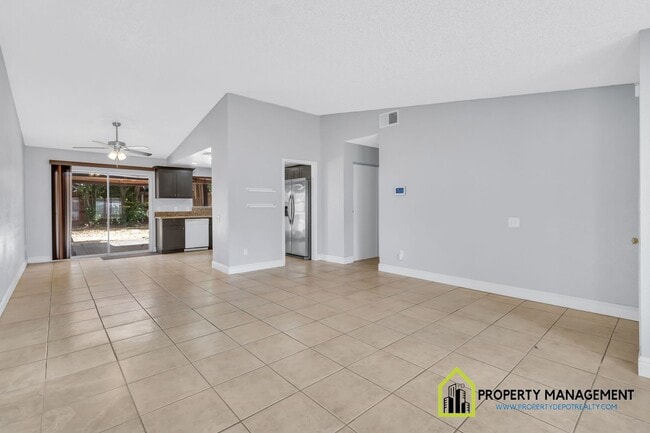 Building Photo - Remodeled 4-Bedroom w/  Large Backyard-AF