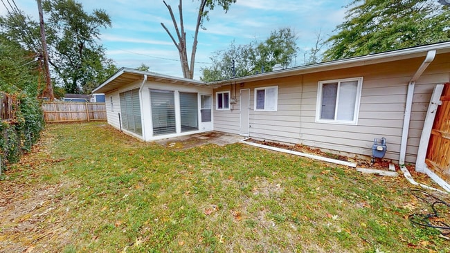 Building Photo - 3820 Walmar Dr