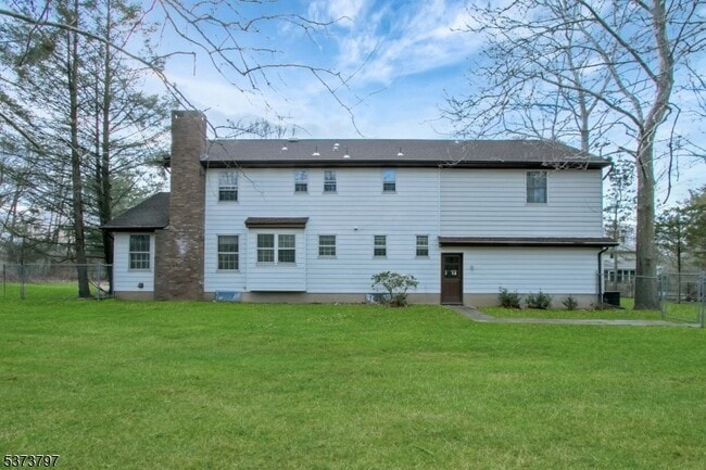 Building Photo - 619 Osio Ln