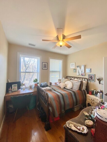 Building Photo - 61 Wait St