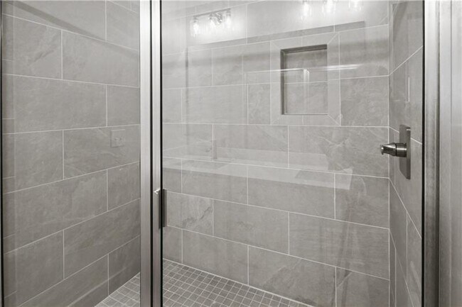 Building Photo - 4225 Fern River Trl