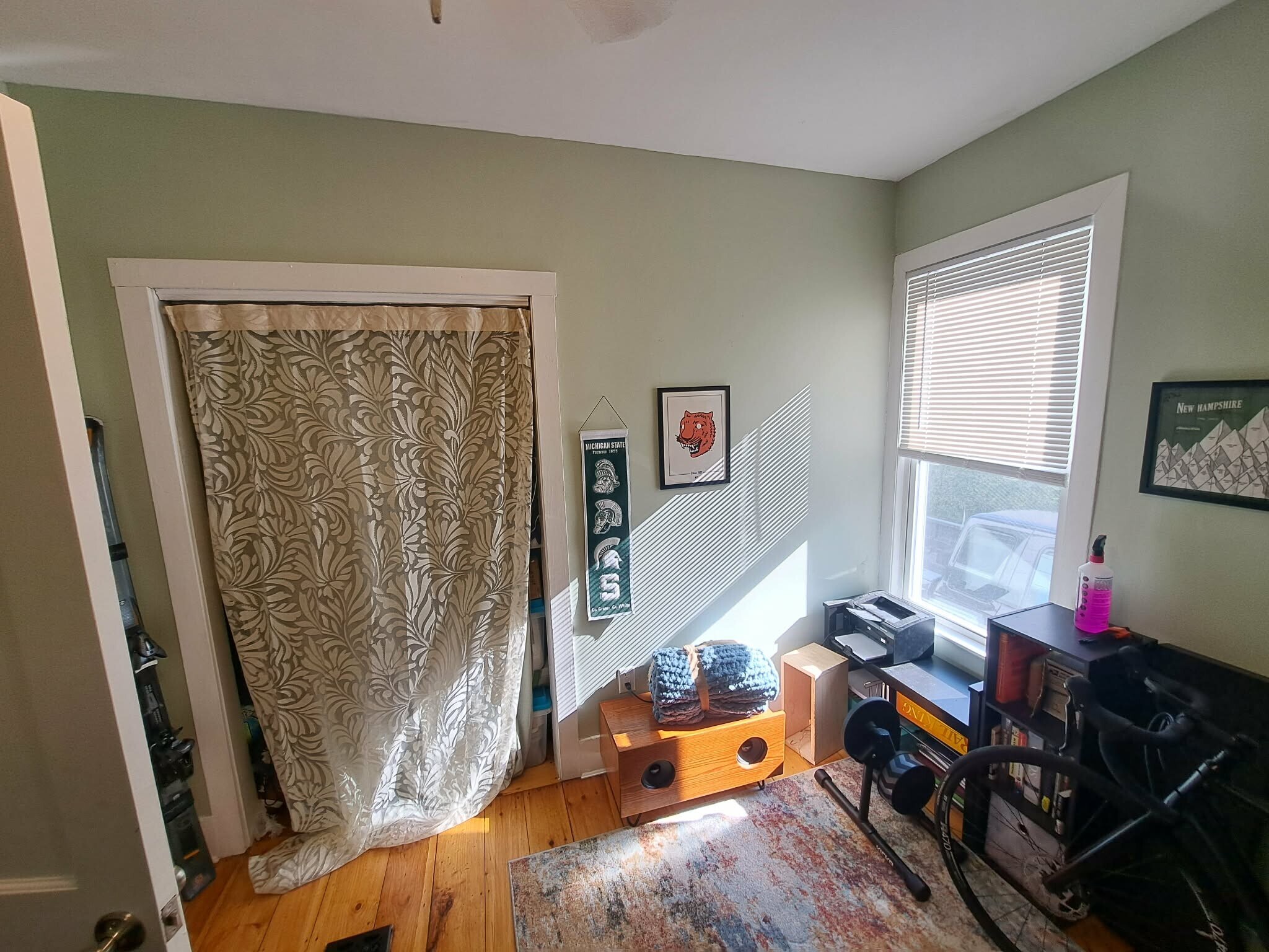 bedroom 2 - 377 Pearl St