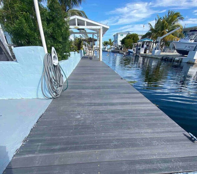 Building Photo - 30872 Minorca Dr
