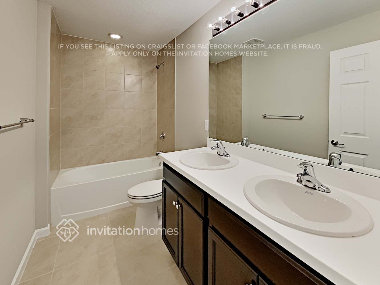 Building Photo - 347 NW Bayshore Blvd