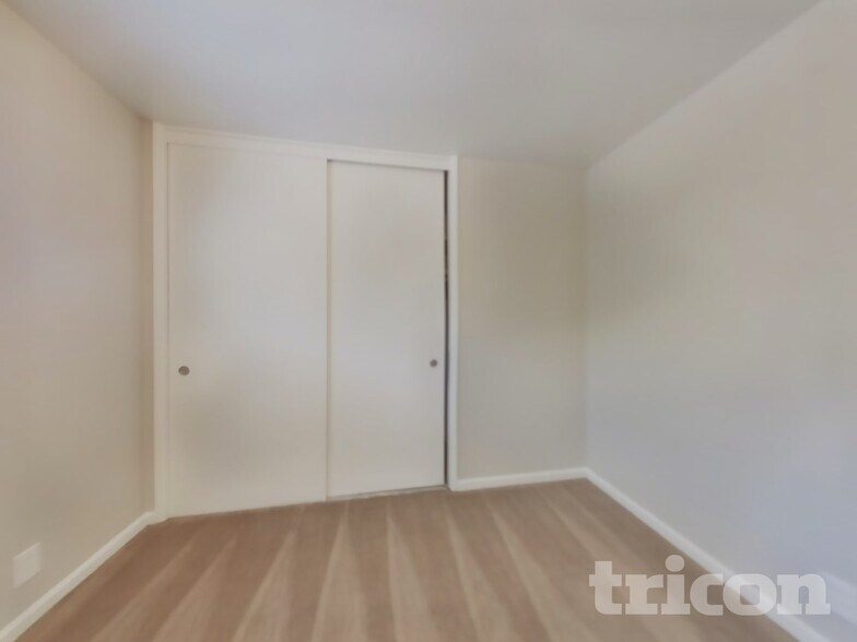 Building Photo - 2340 Logan Way