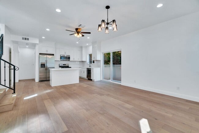 Building Photo - 11338 Barman Ave